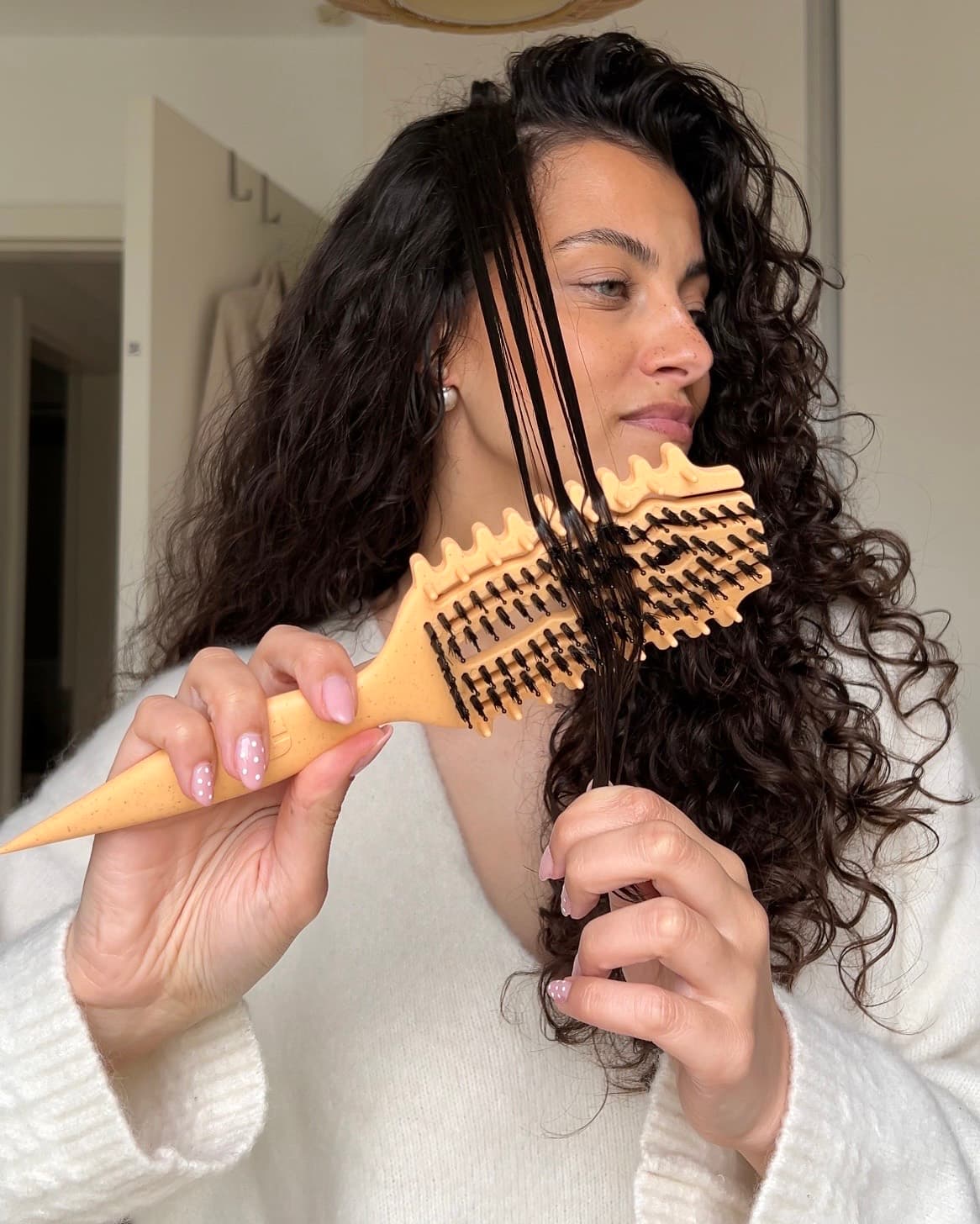 Edge-Lift Curl Defining Brush, Wit - Image 2