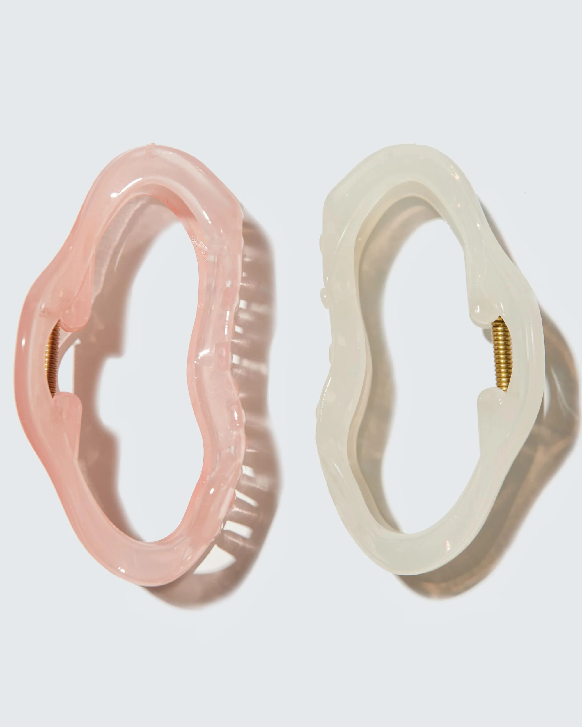 Large Claw Hair Clips, Cloud, 2-Pack, Peach/Ivoor - Image 3