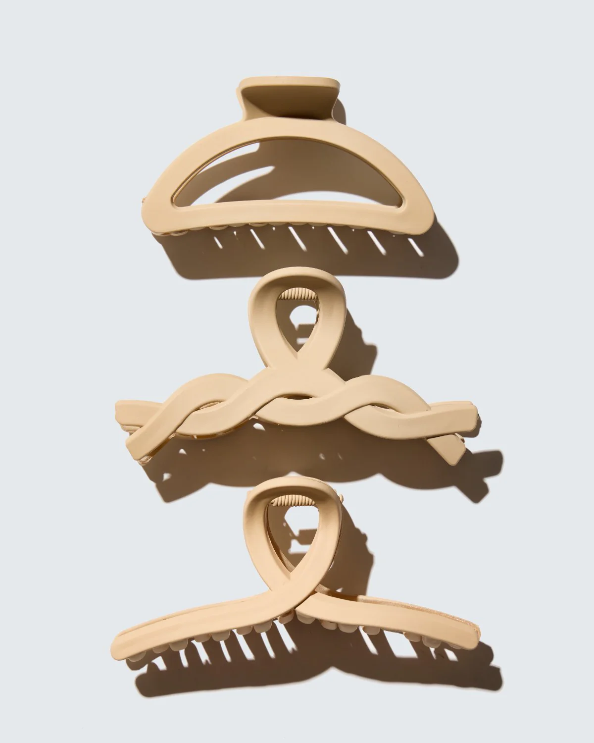 Medium Claw Hair Clips, 3-Pack, Beige - Image 3