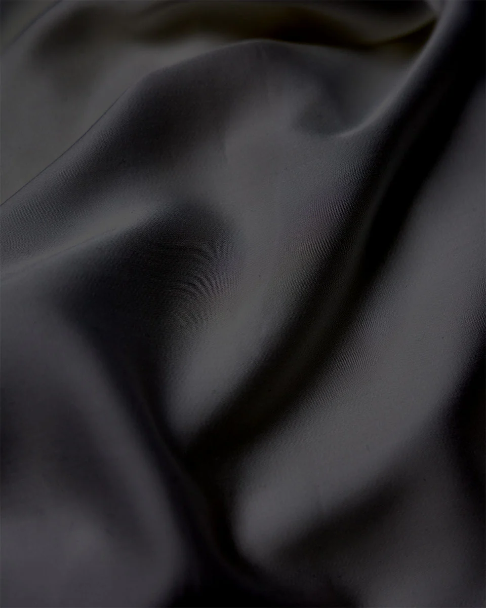 Silky Bamboo Pillowcase, Gitzwart - Image 4